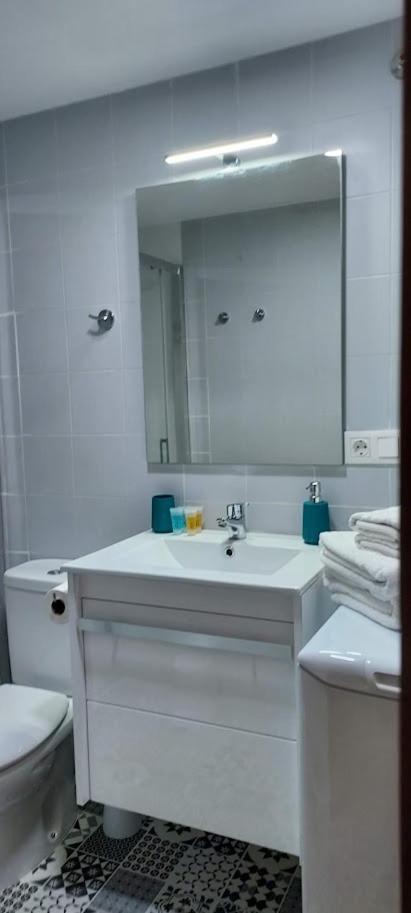 Apartamento Viena VI Бенидорм Екстериор снимка
